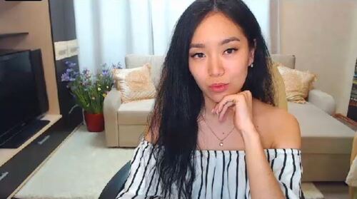 Cheap 1 on 1 shows with Asian cam girls on xLoveCam